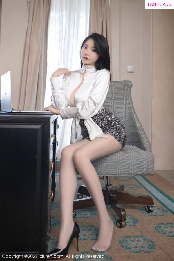 安然Maleah  [XiuRen]高清写真图 2022.08.23 No.5480 安然anran第25张图片